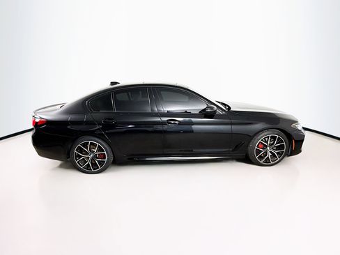 Used 2023 BMW 530i w/ M Sport Package image 2