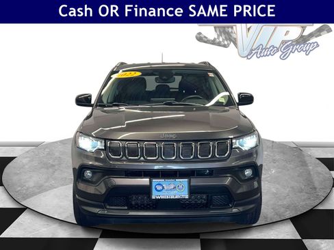 Certified 2022 Jeep Compass Latitude w/ Convenience Group AWD/4WD image 2