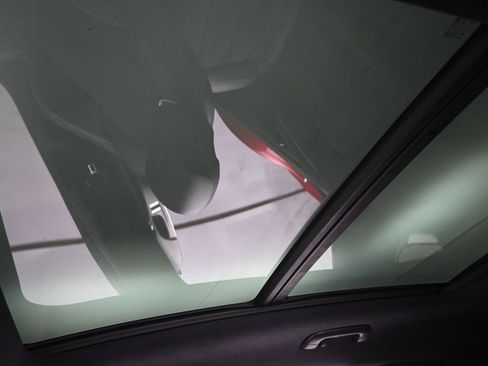 Used 2022 Genesis GV70 3.5T Sport w/ Sport Prestige Package image 45