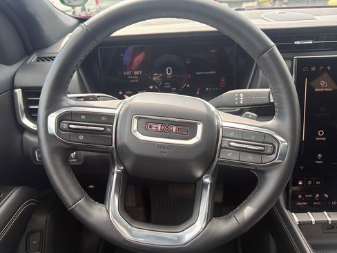Used 2025 GMC Terrain Elevation w/ Elevation Premium Package AWD/4WD image 15