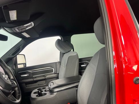 Used 2024 RAM 2500 Big Horn w/ Bed Utility Group image 19