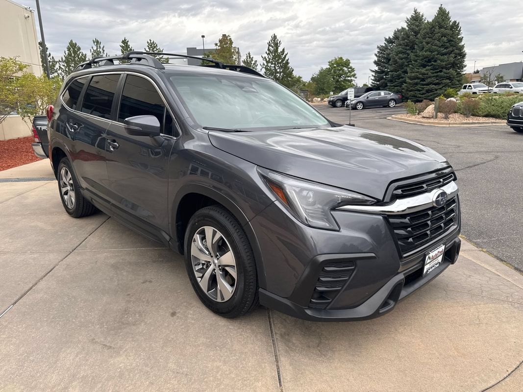 Used 2023 Subaru Ascent Premium w/ Convenience Package AWD/4WD image 4