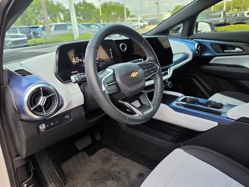 Used 2024 Chevrolet Equinox EV LT FWD image 14