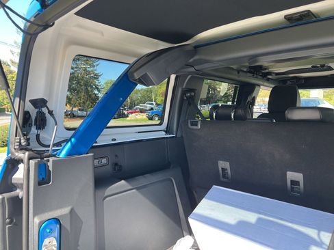 New 2025 Ford Bronco Badlands w/ Sasquatch Package image 15