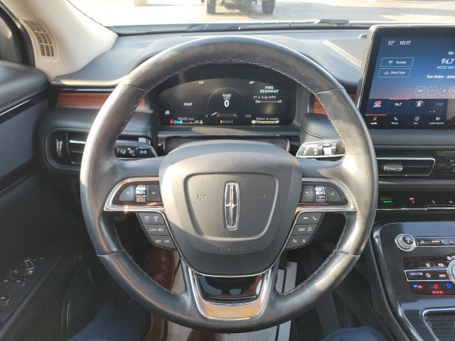 Certified 2023 Lincoln Nautilus Reserve AWD/4WD image 30