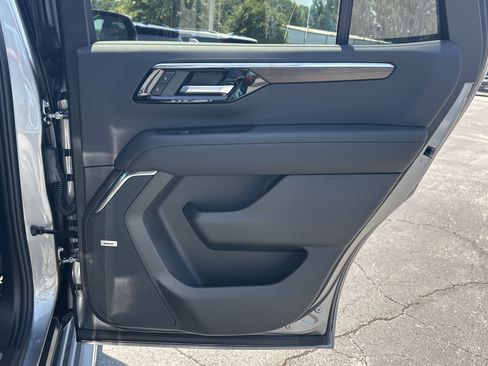 New 2026 Chevrolet Tahoe High Country w/ Sun And Tow Package RWD image 18