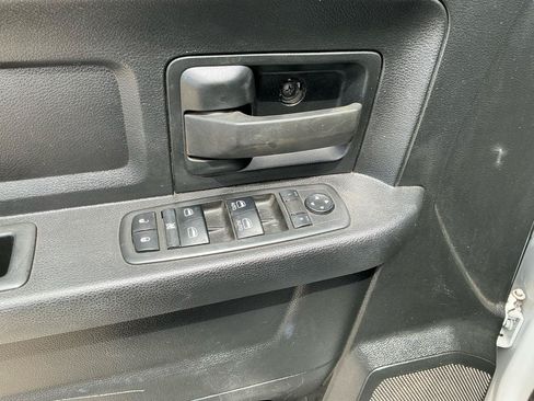 Used 2021 RAM 2500 Tradesman w/ Chrome Appearance Group AWD/4WD image 18