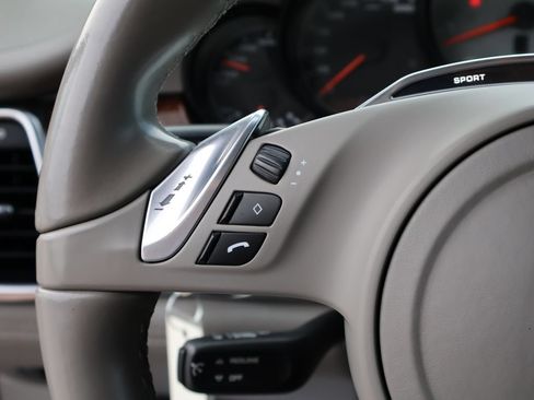 Used 2013 Porsche Panamera GTS AWD/4WD image 30
