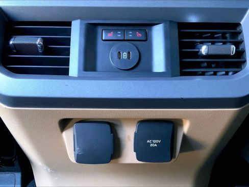 Certified 2023 Ford F250 Lariat w/ Lariat Ultimate Package image 34