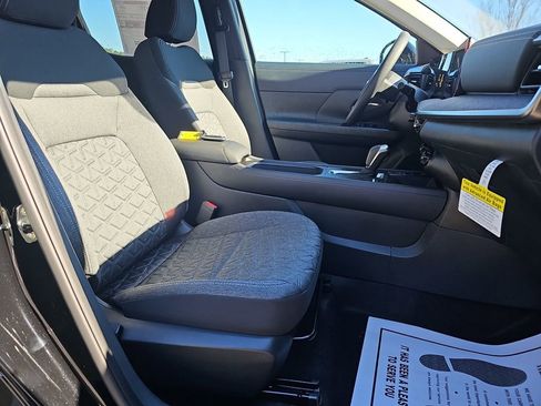 New 2026 Nissan Kicks SV image 13