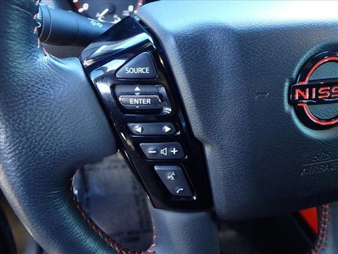 Used 2023 Nissan Frontier PRO-4X w/ Pro-4X Premium Package image 14