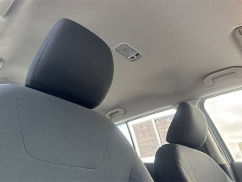 Used 2024 Nissan Kicks S image 15