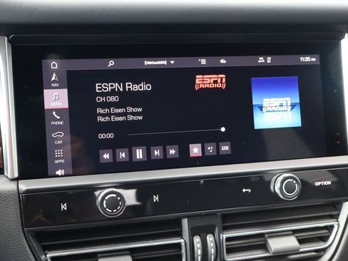 Certified 2024 Porsche Macan Turbo image 18