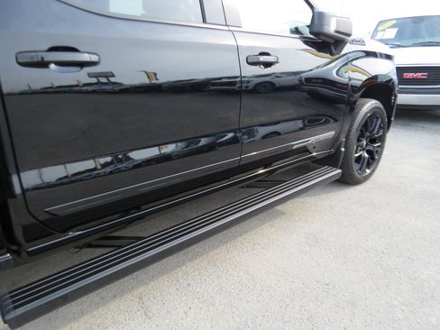 Used 2025 Chevrolet Silverado 1500 High Country w/ Midnight Edition image 14