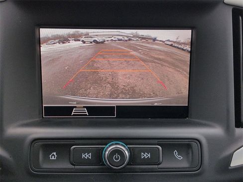 Used 2024 GMC Terrain SLE w/ Driver Convenience Package image 24