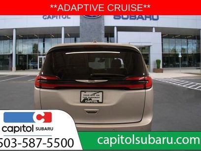 Used 2023 Chrysler Pacifica Touring-L