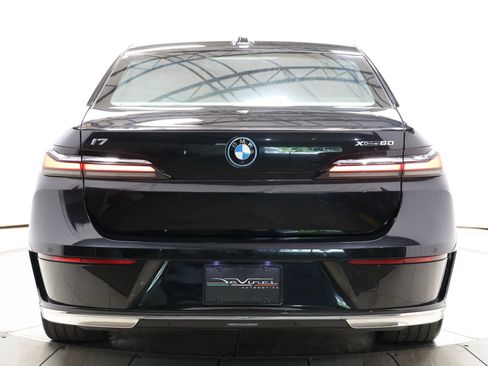 Used 2023 BMW i7 xDrive60 AWD/4WD image 63