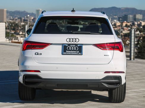 New 2025 Audi Q3 2.0T Premium image 9
