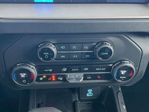 New 2025 Ford Bronco Outer Banks image 18