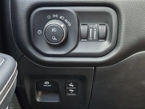 Used 2022 RAM 1500 Laramie w/ Sport Appearance Package AWD/4WD image 33