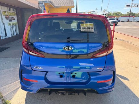 Used 2021 Kia Soul Turbo image 4