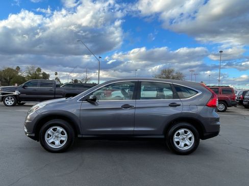 Used 2016 Honda CR-V LX image 2