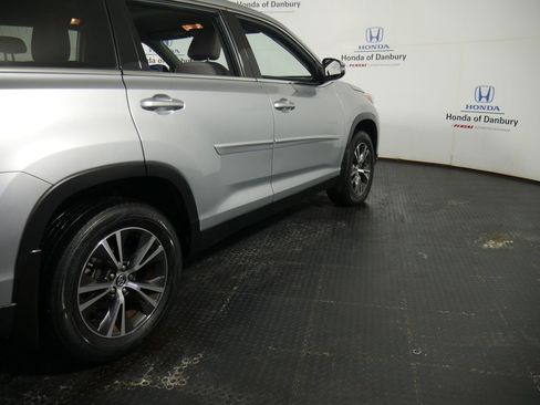 Used 2019 Toyota Highlander Plus w/ Protection Package #3 image 4