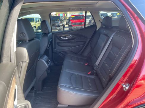 Used 2024 GMC Terrain Denali w/ Denali Premium Package image 14