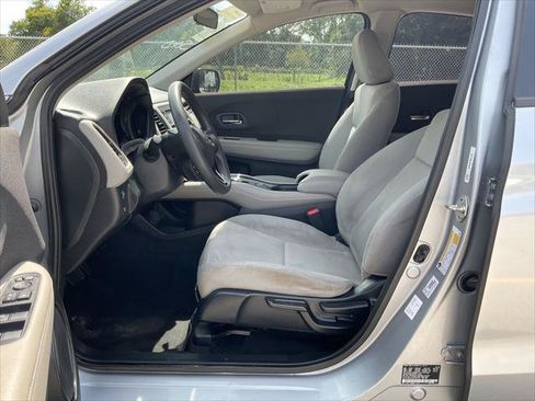 Used 2020 Honda HR-V LX image 12