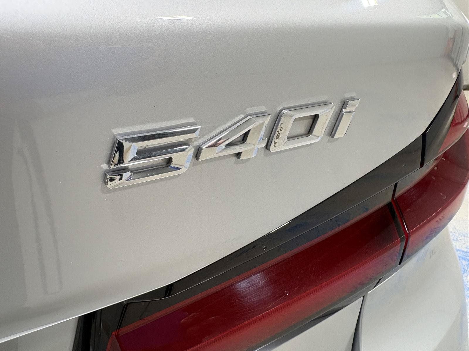 Used 2021 BMW 540i xDrive w/ Executive Package AWD/4WD image 24