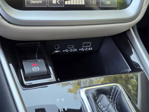 Used 2025 Subaru Outback Limited w/ Popular Package #2 image 25