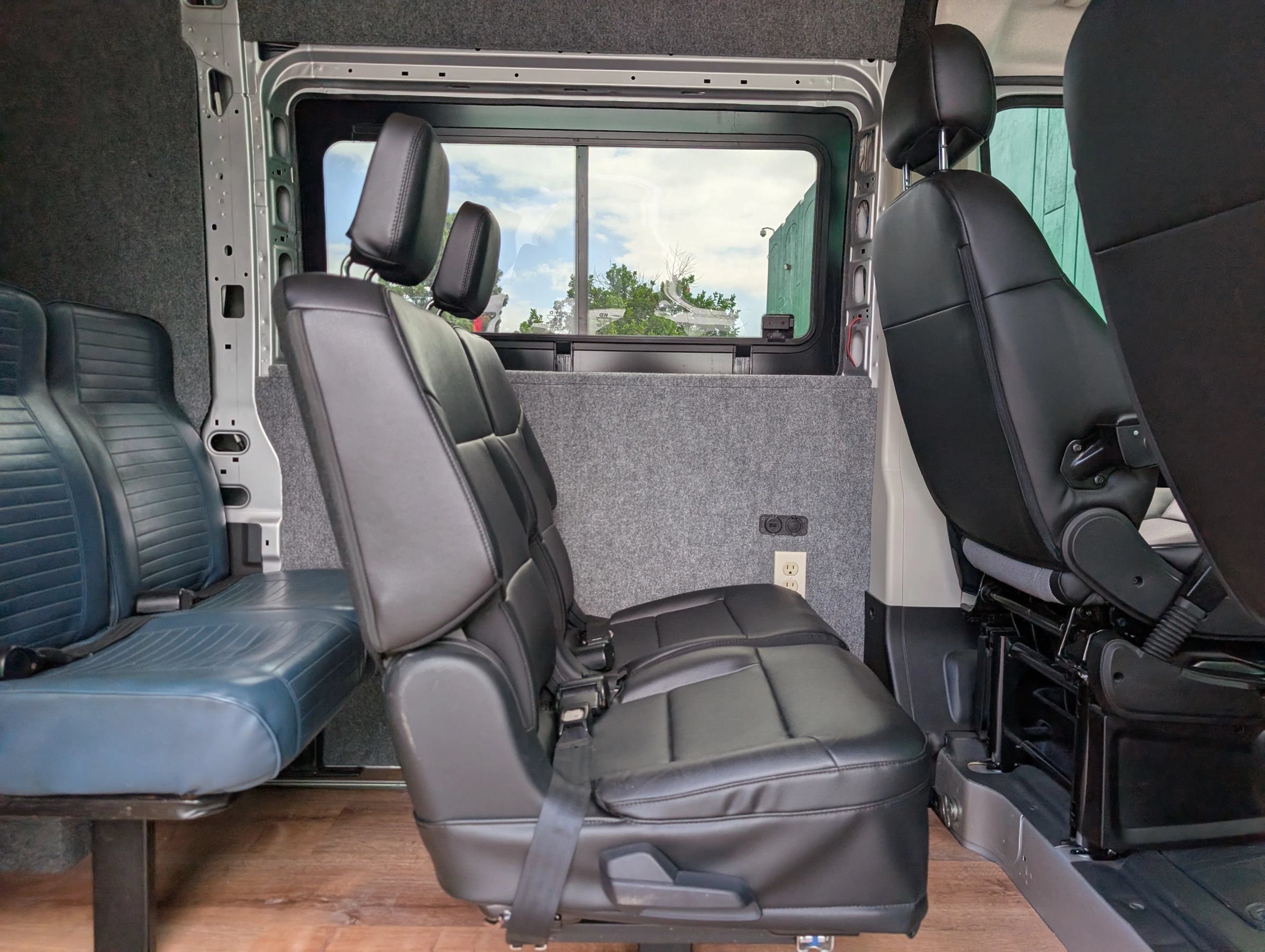 Used 2022 RAM ProMaster 3500 w/ Premium Convenience Group (A) FWD image 13