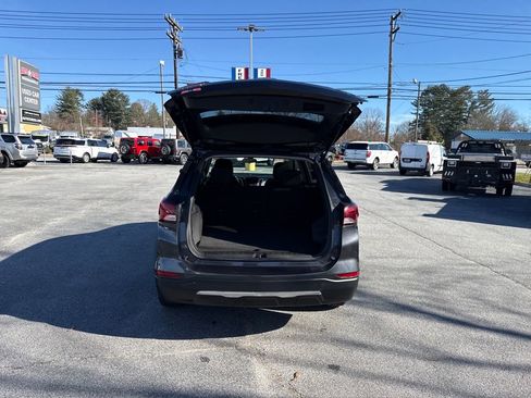 Used 2023 Chevrolet Equinox LT image 21