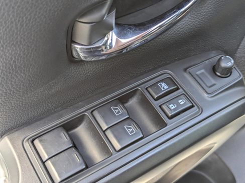 Used 2024 Nissan Titan PRO-4X w/ Pro-4x Convenience Package image 26