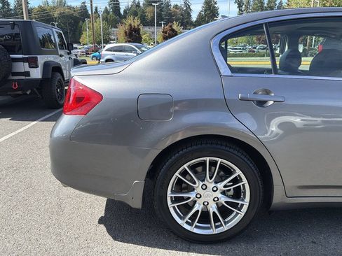 Used 2013 INFINITI G37 x Sedan w/ Premium Pkg AWD/4WD image 9
