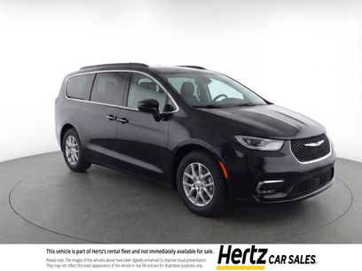 Used 2024 Chrysler Pacifica Touring-L