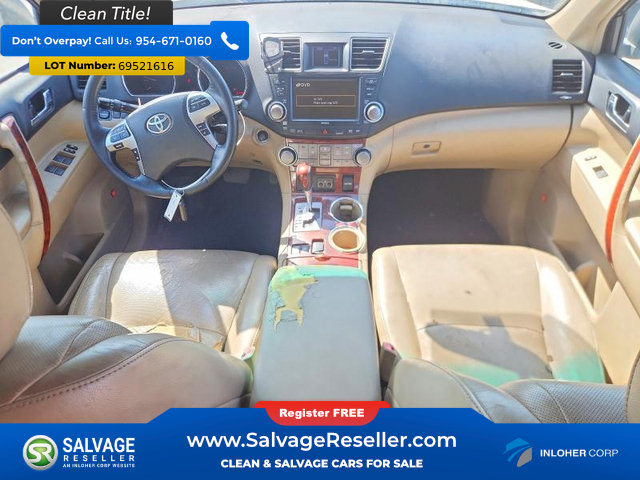 Used 2012 Toyota Highlander Limited w/ Tow Pkg AWD/4WD image 11