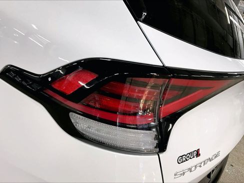 Used 2023 Kia Sportage SX image 29