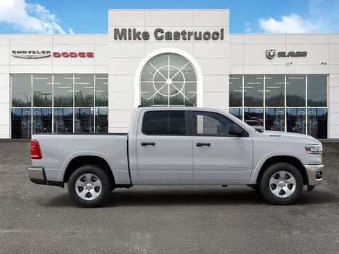 New 2026 RAM 1500 4x4 Crew Cab image 21