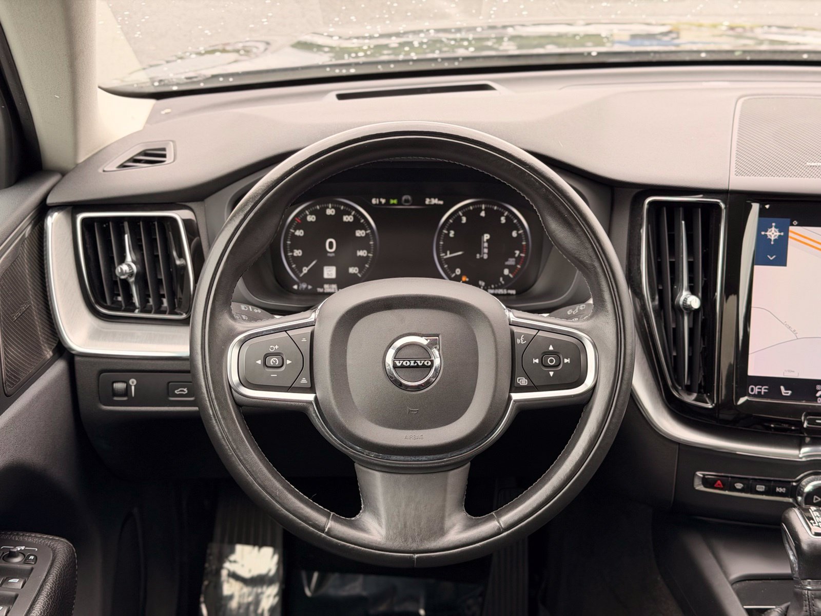 Used 2019 Volvo XC60 T5 Momentum w/ Multimedia Package AWD/4WD image 34