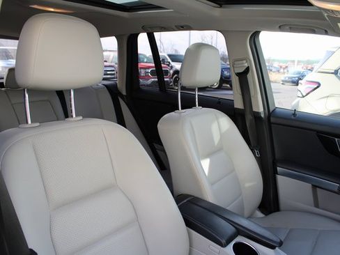 Used 2014 Mercedes-Benz GLK 350 4MATIC image 18