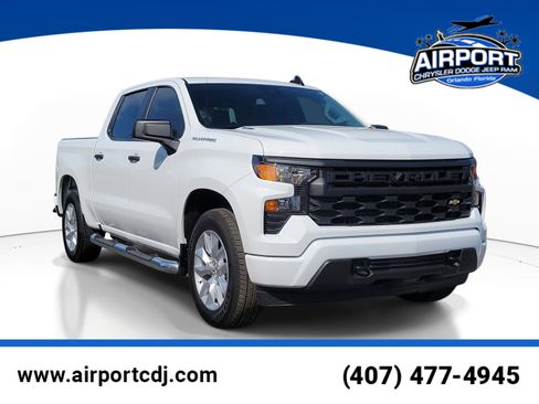 Used 2025 Chevrolet Silverado 1500 Custom image 1
