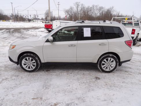 Used 2012 Subaru Forester 2.5X Touring image 3