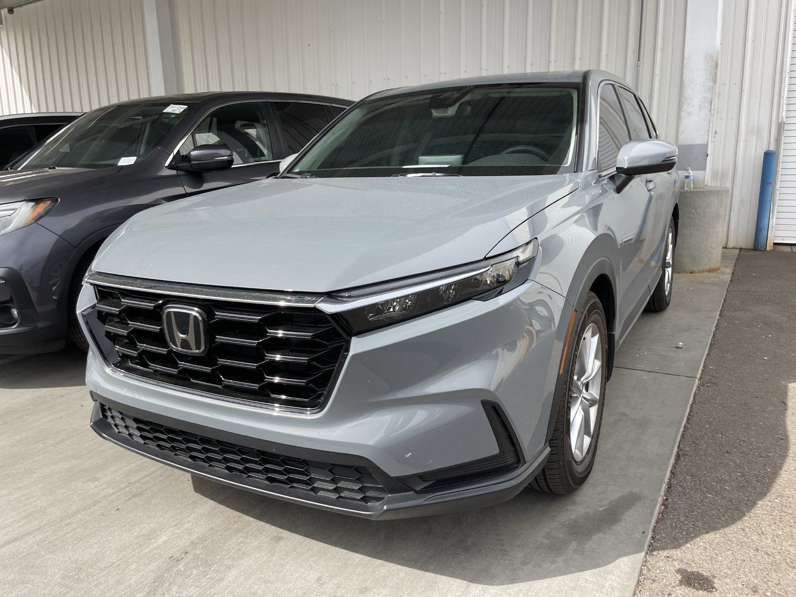 Used 2026 Honda CR-V EX image 2
