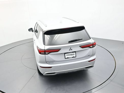 Used 2023 Mitsubishi Outlander SEL FWD image 29