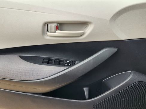 Used 2024 Toyota Corolla LE FWD image 17