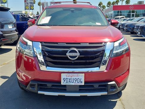 Certified 2023 Nissan Pathfinder SL image 27