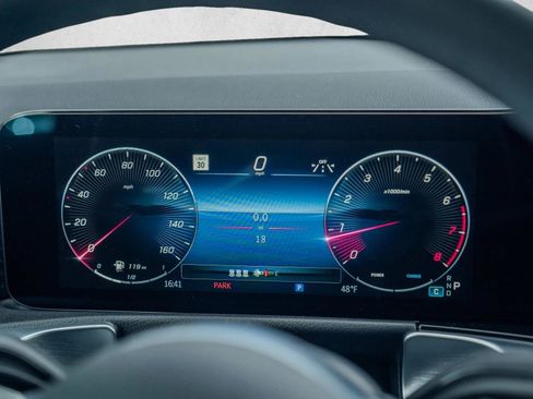 New 2026 Mercedes-Benz GLB 250 4MATIC image 24