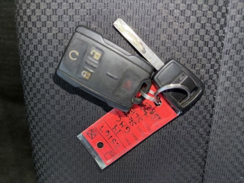 Used 2014 GMC Sierra 1500 SLE w/ SLE Value Package image 26