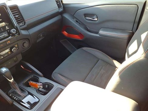 Used 2024 Nissan Frontier PRO-4X w/ Off-Road Protection Package image 13